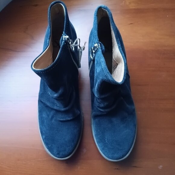 Sofft AQUA Midnight Navy Blue Suede Waterproof Wedge Booties - Picture 3 of 9